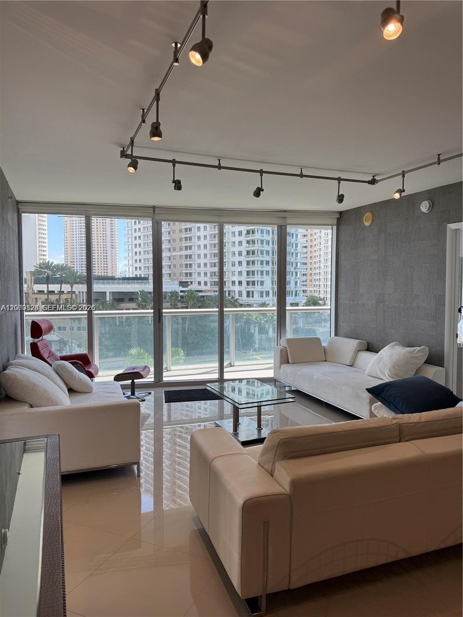 465 Brickell Ave 619 photo 14