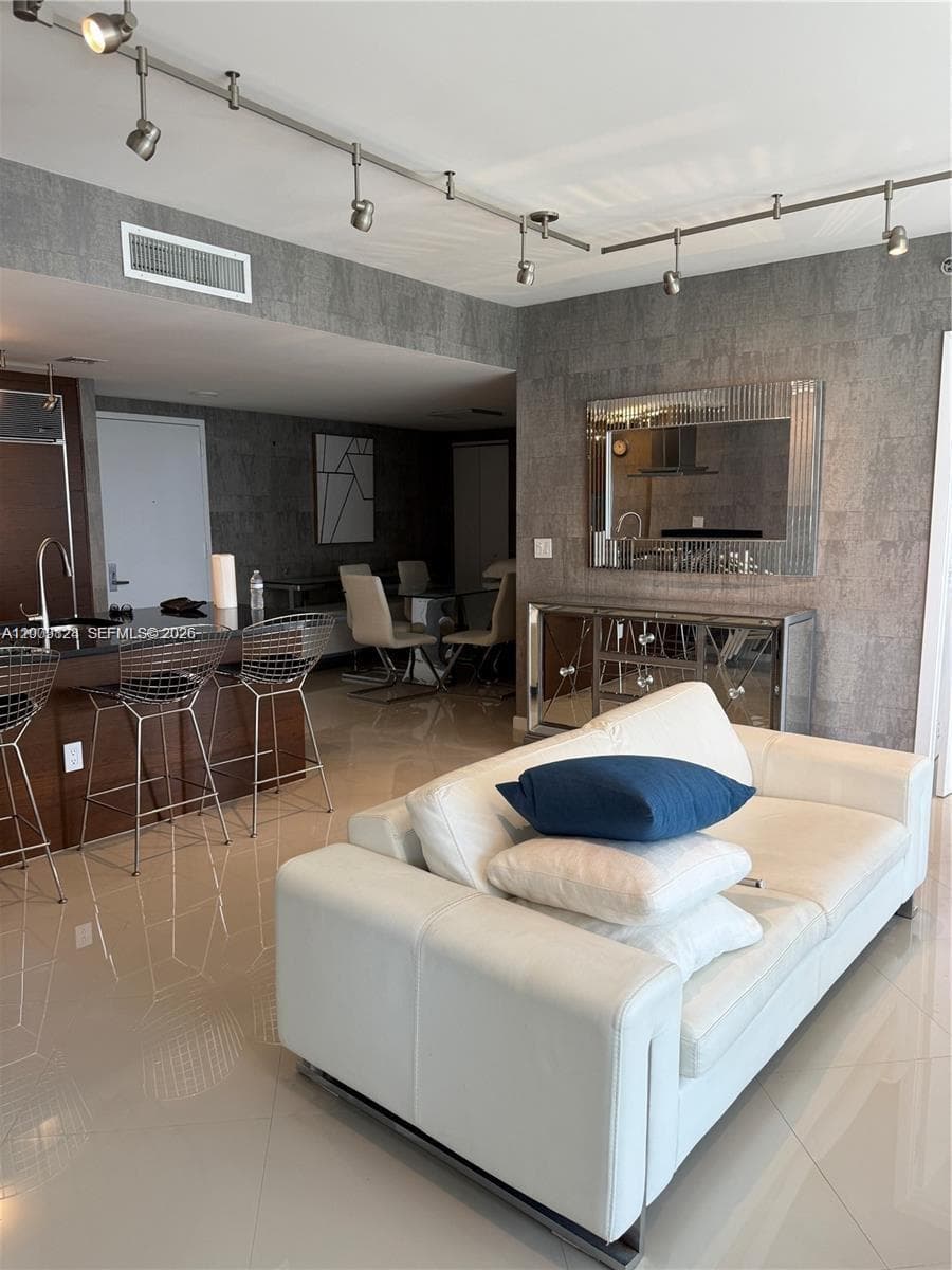 465 Brickell Ave 619 photo 15