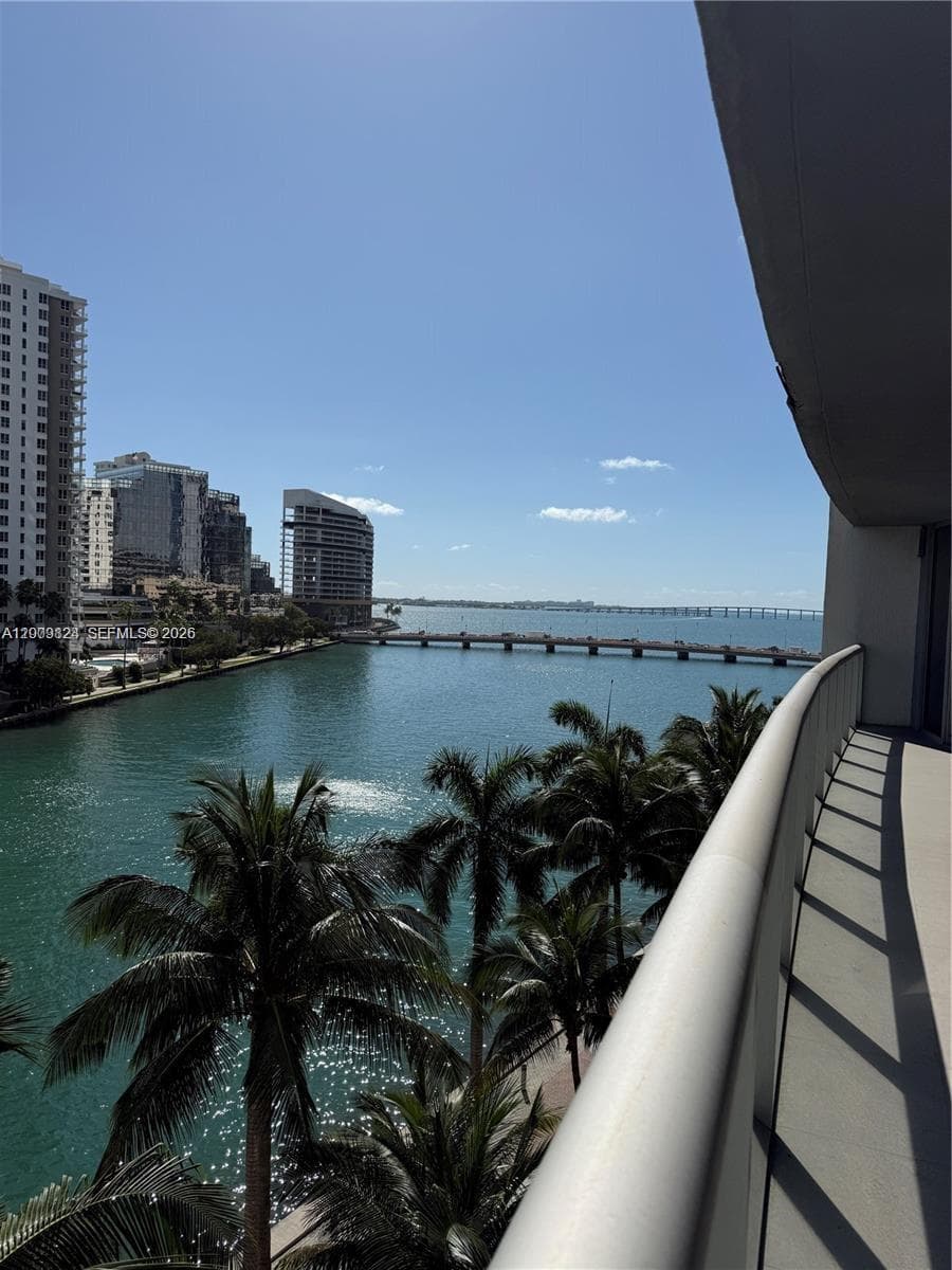 465 Brickell Ave 619 photo 11