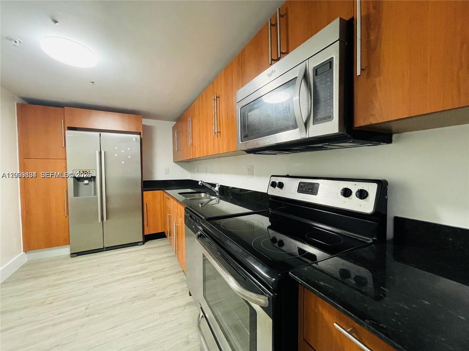3001 Ocean Dr 101 photo 6
