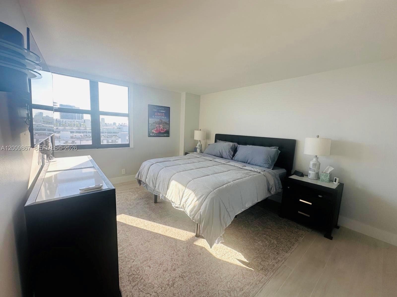2555 Collins Ave 2411 photo 6