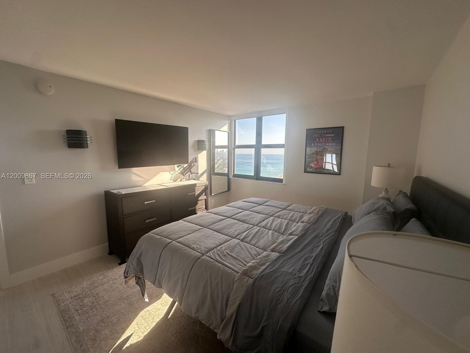 2555 Collins Ave 2411 photo 7