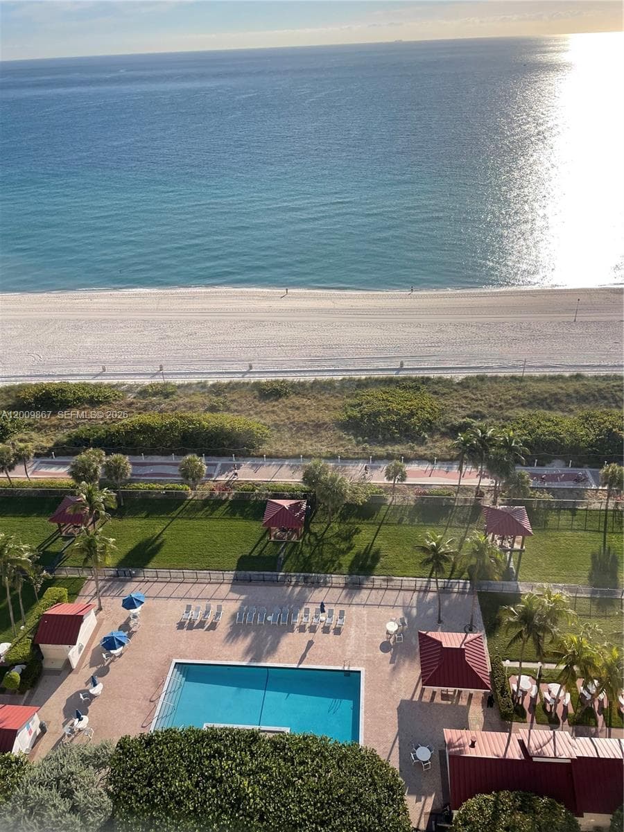 2555 Collins Ave 2411 photo 24