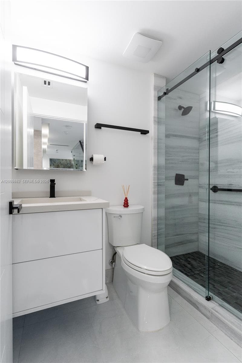 5601 N Ocean Dr 5601 photo 21