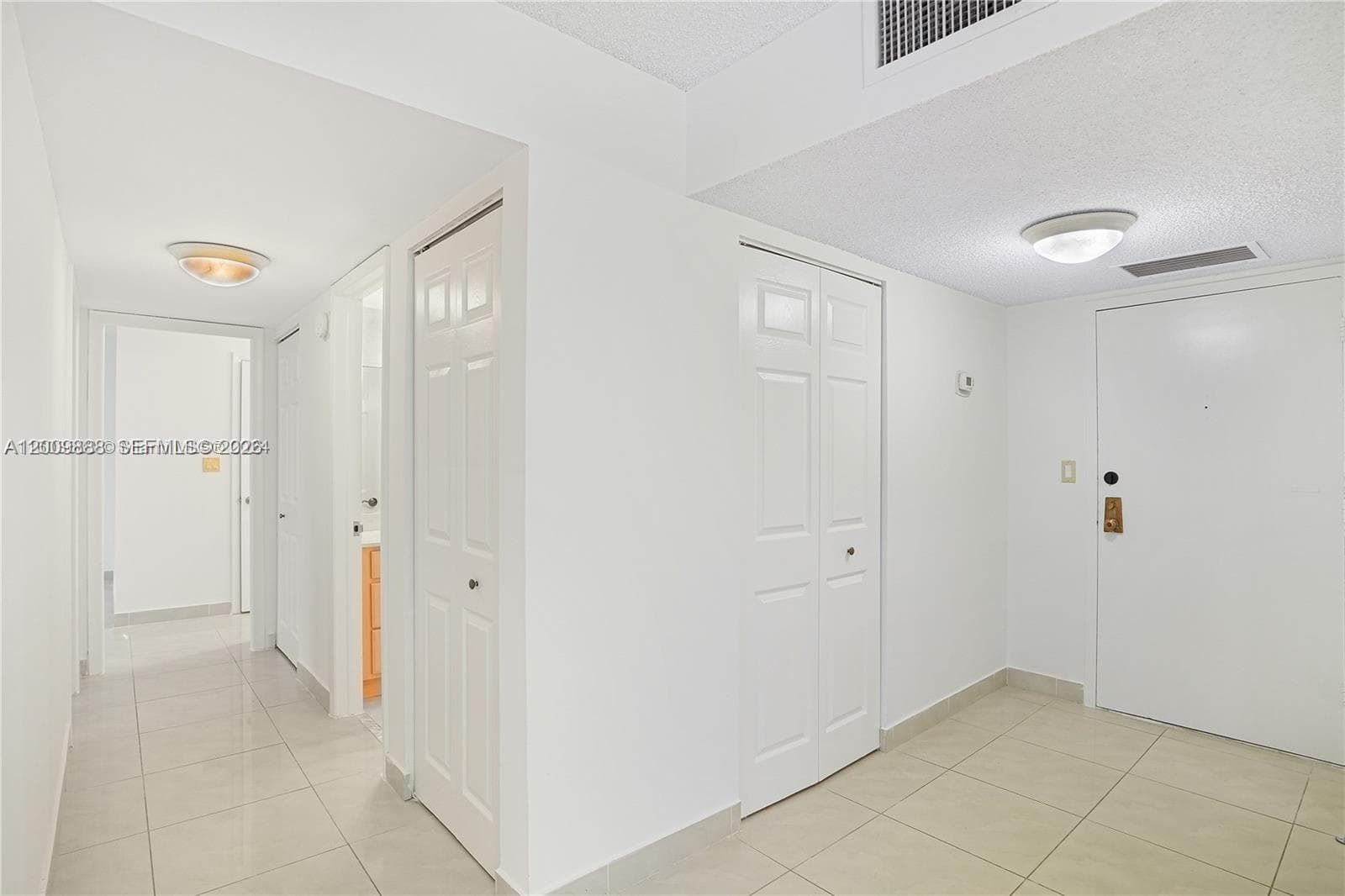 3800 Ocean Dr 414 photo 7
