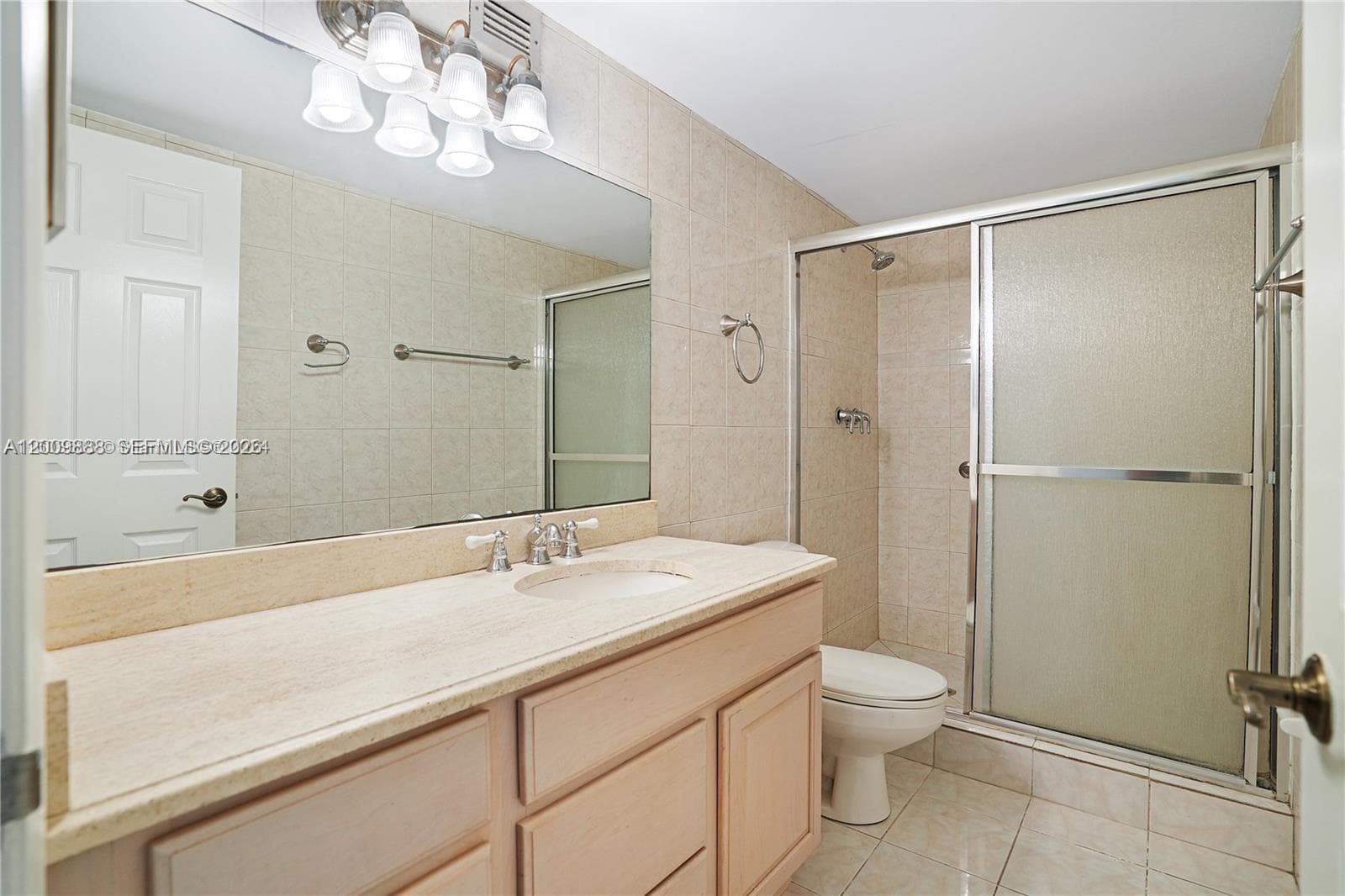 3800 Ocean Dr 414 photo 11