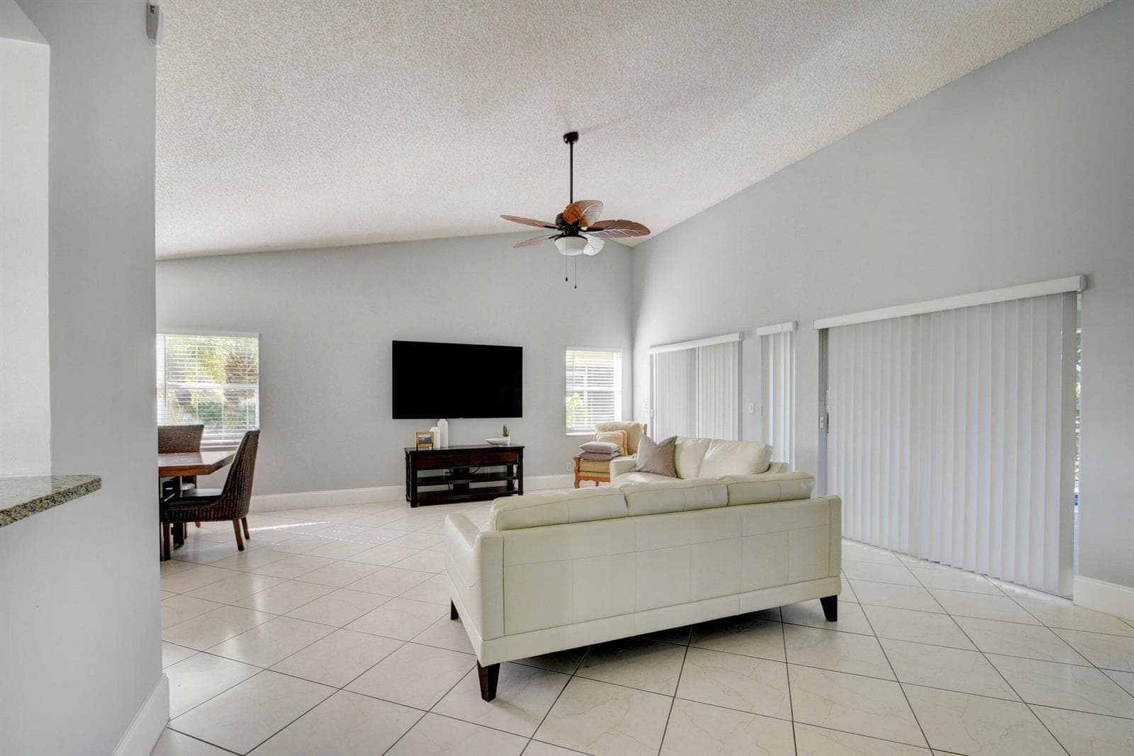 2519 Country Golf Drive photo 4