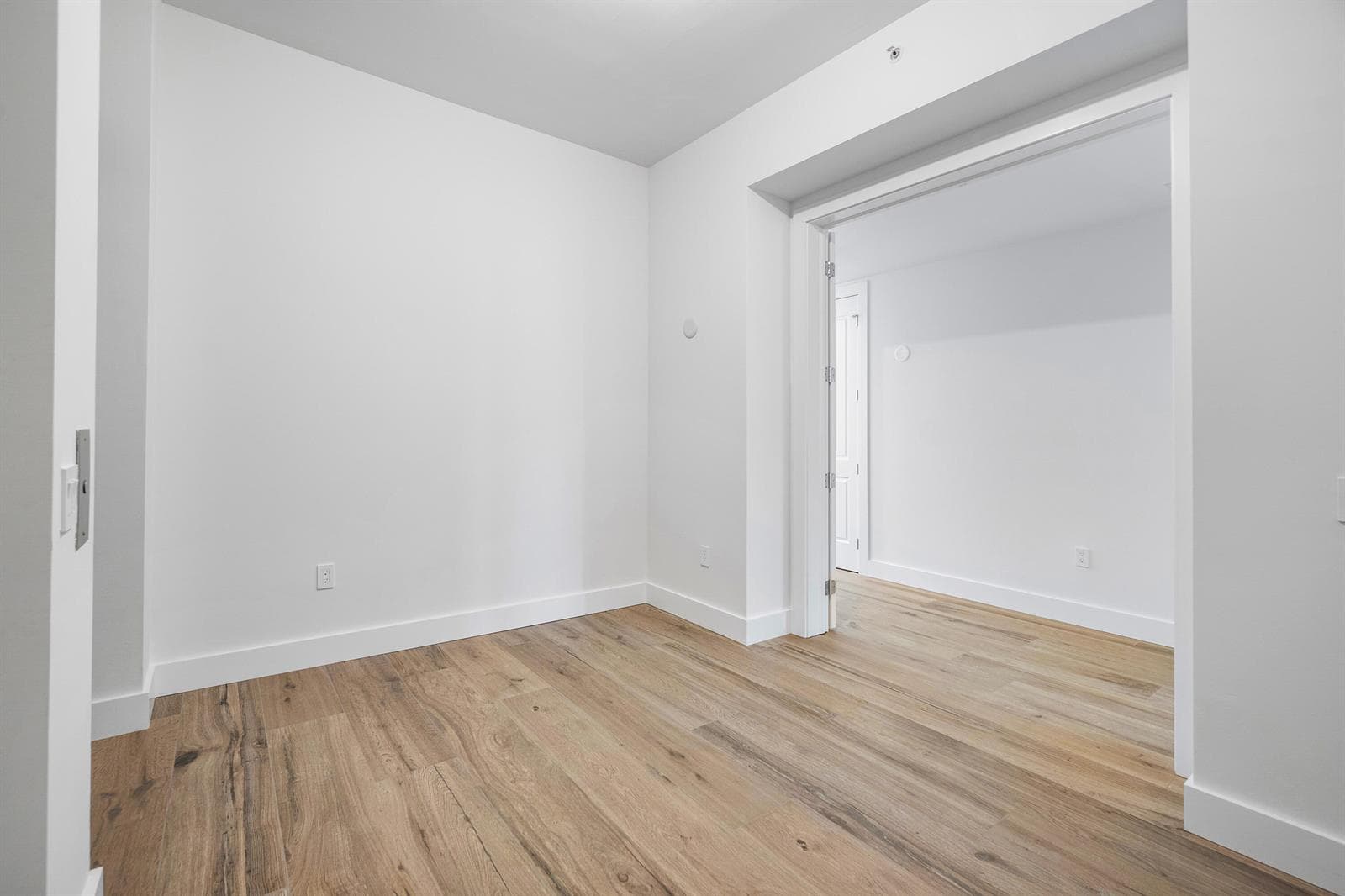 180 Lake Drive 2-302 photo 20