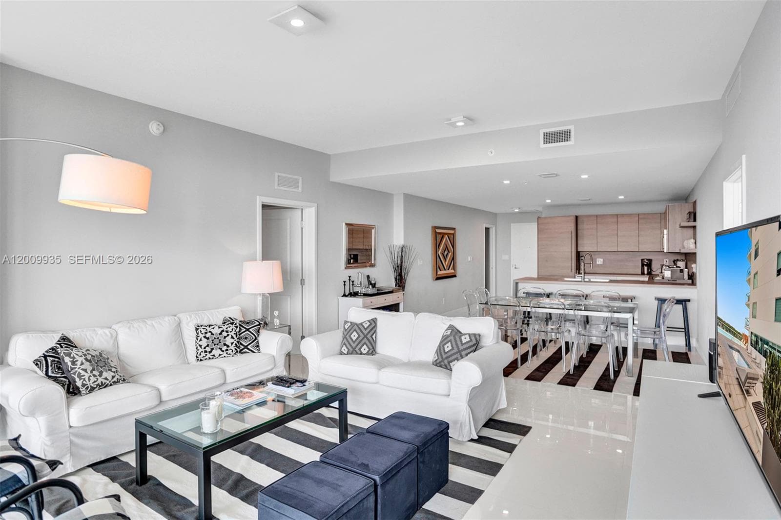 400 Sunny Isles Blvd 2021 photo 12