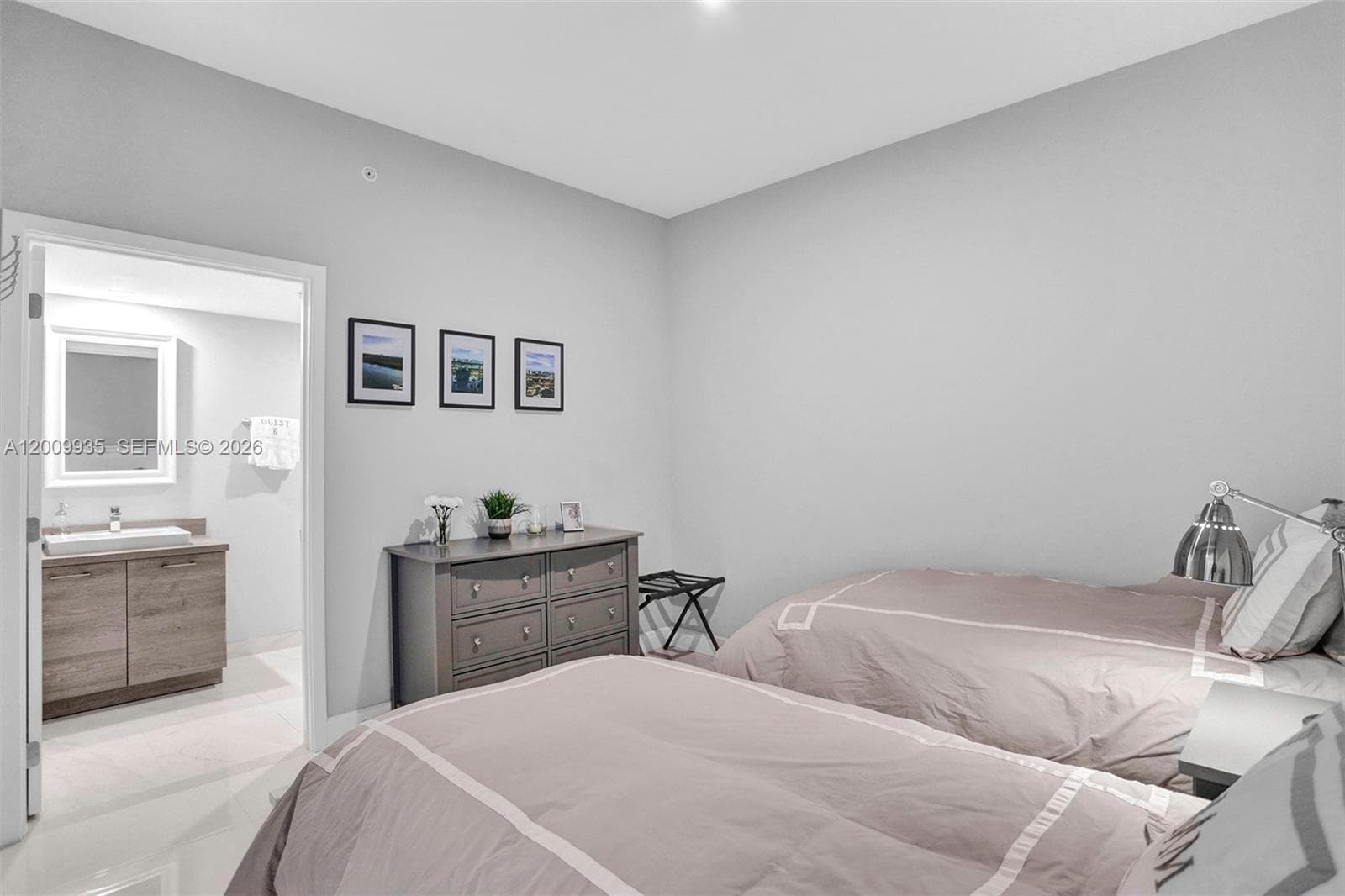 400 Sunny Isles Blvd 2021 photo 15