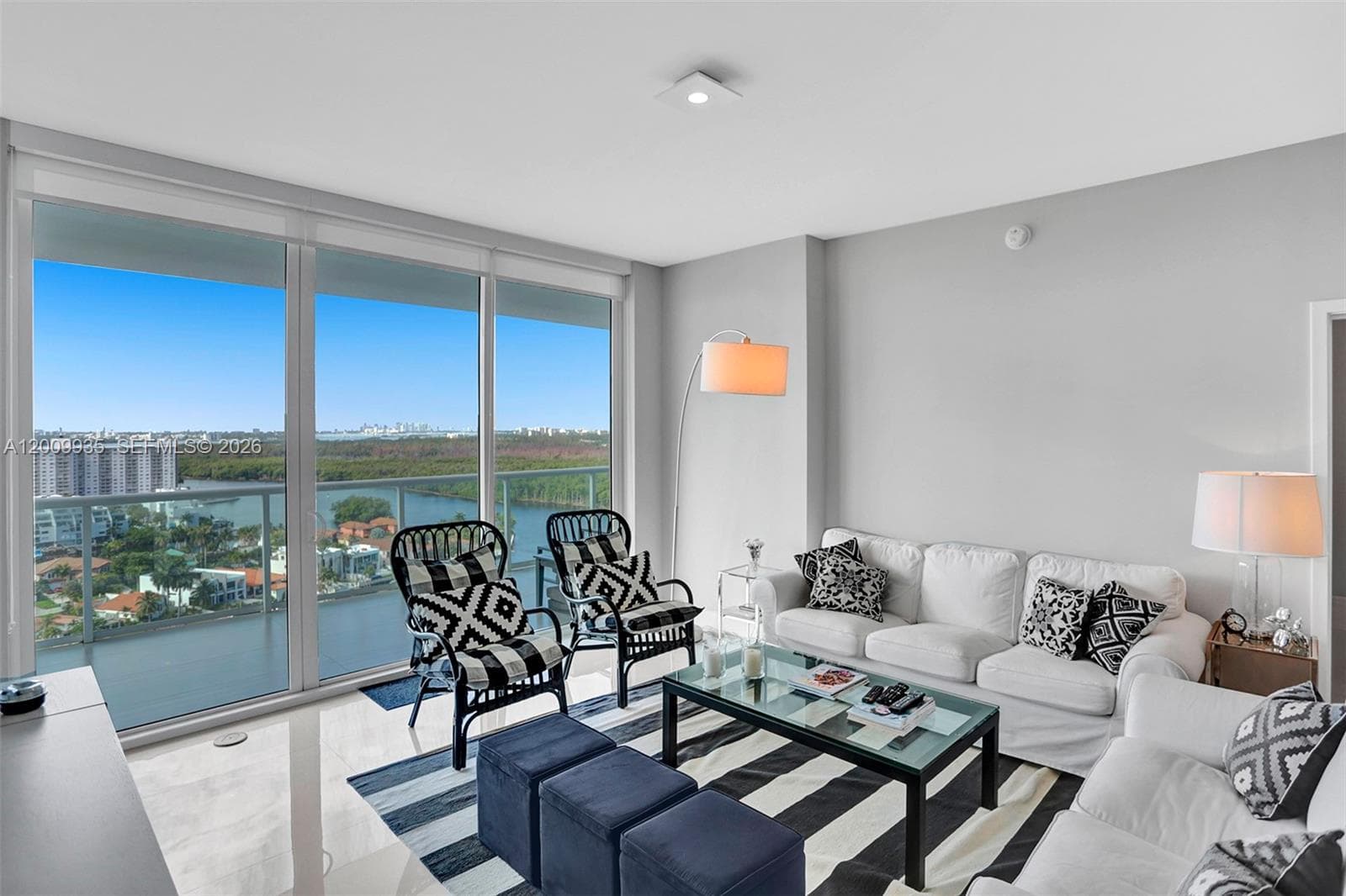 400 Sunny Isles Blvd 2021 photo 11
