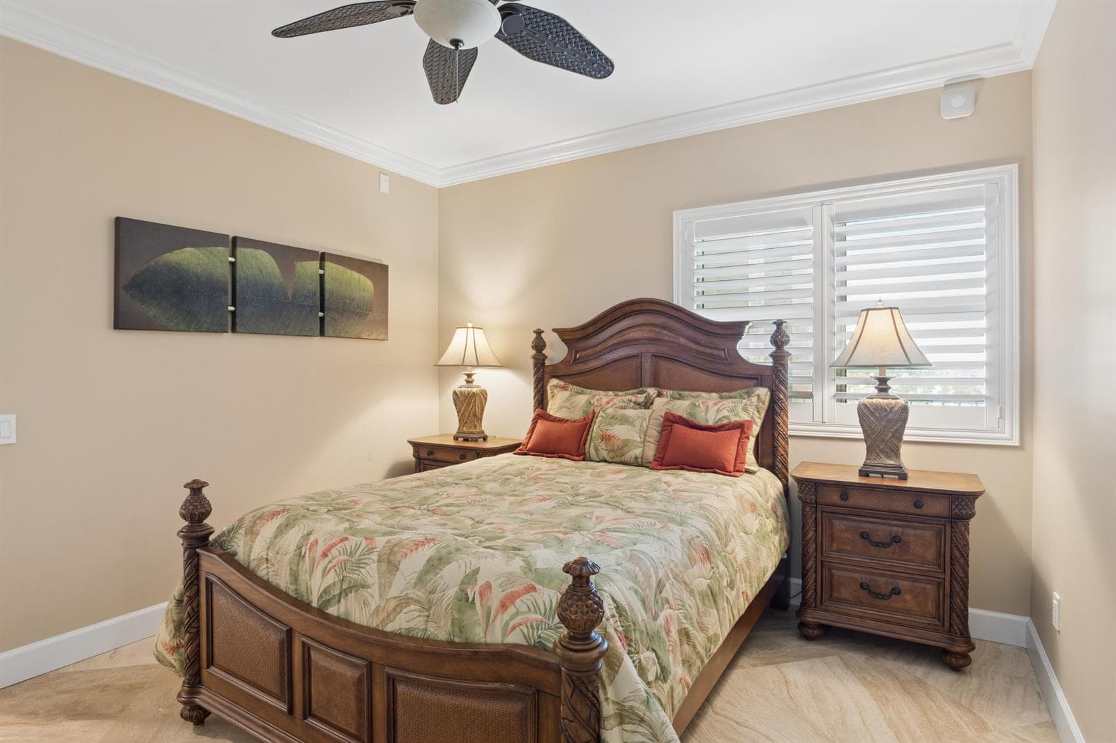 2640 Lake Shore Drive 1811 photo 24