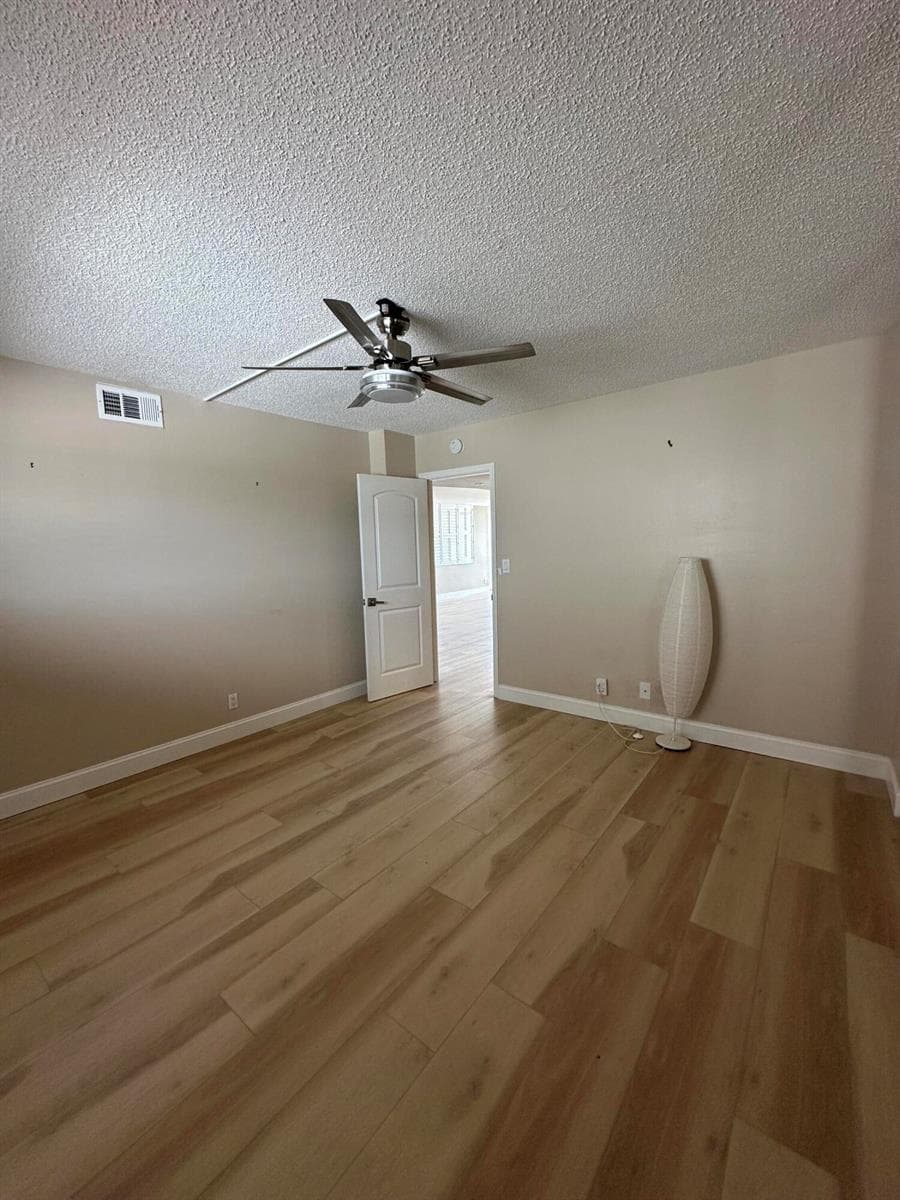 301 Lake Shore Drive 708 photo 18