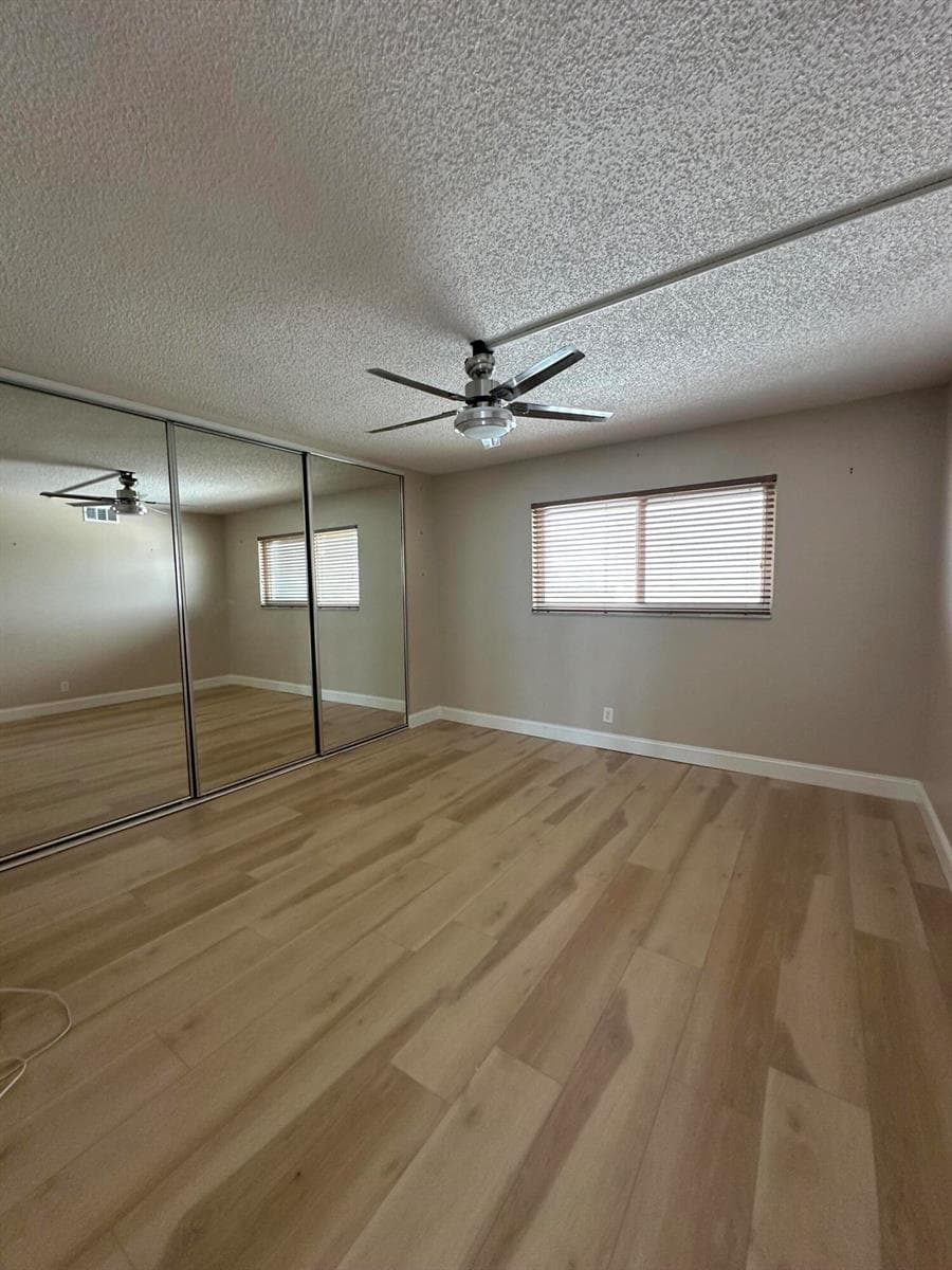 301 Lake Shore Drive 708 photo 19