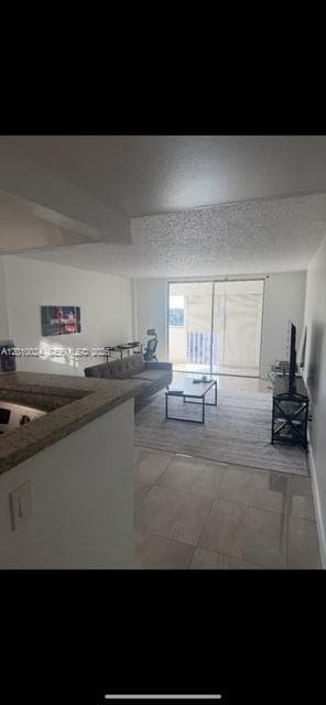 16450 Miami Dr 704 photo 2