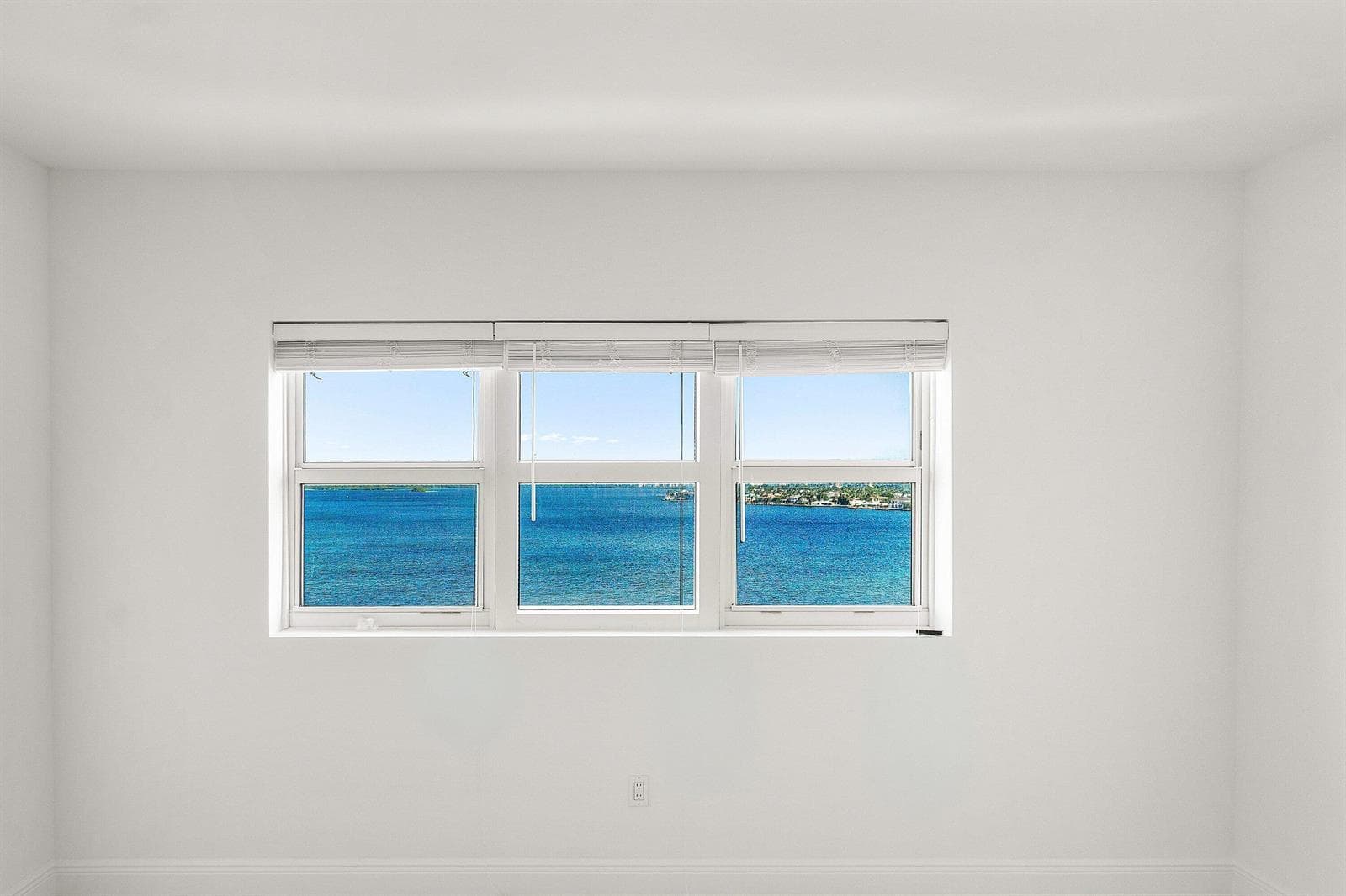 2650 Lake Shore Drive 1005 photo 12
