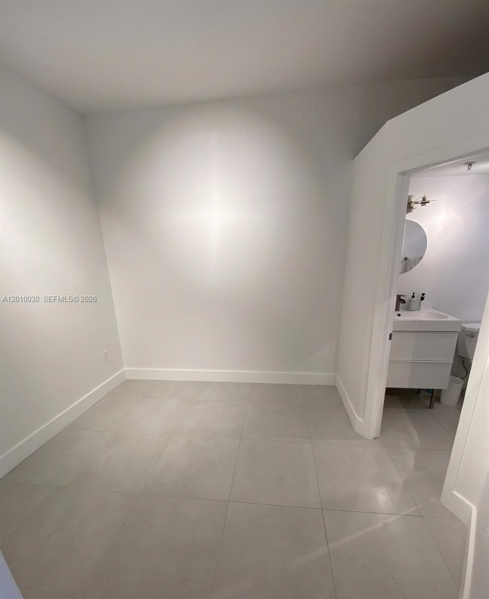 2829 Indian Creek Dr 1405 photo 6