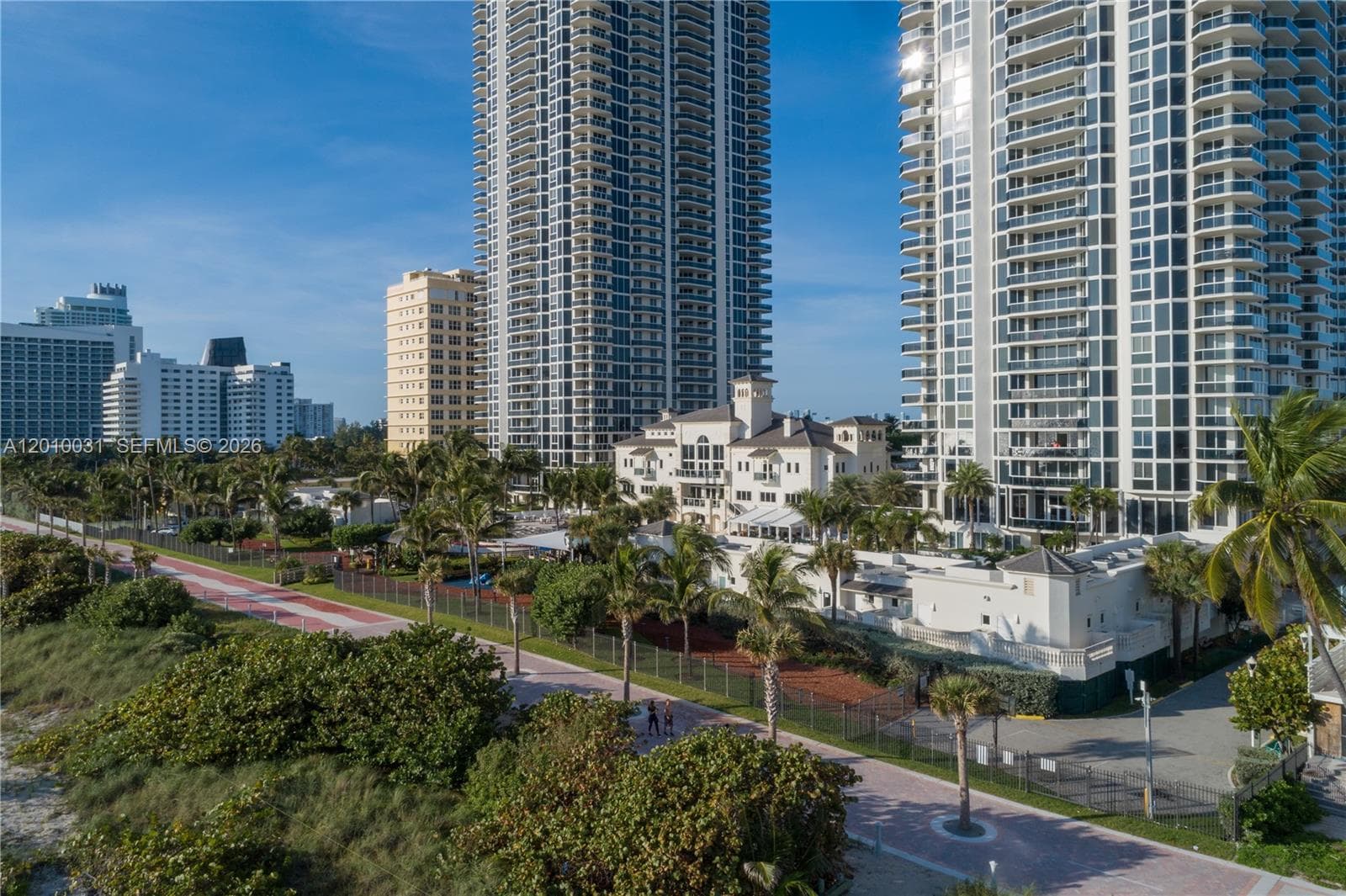 4779 Collins Ave 2404 photo 23