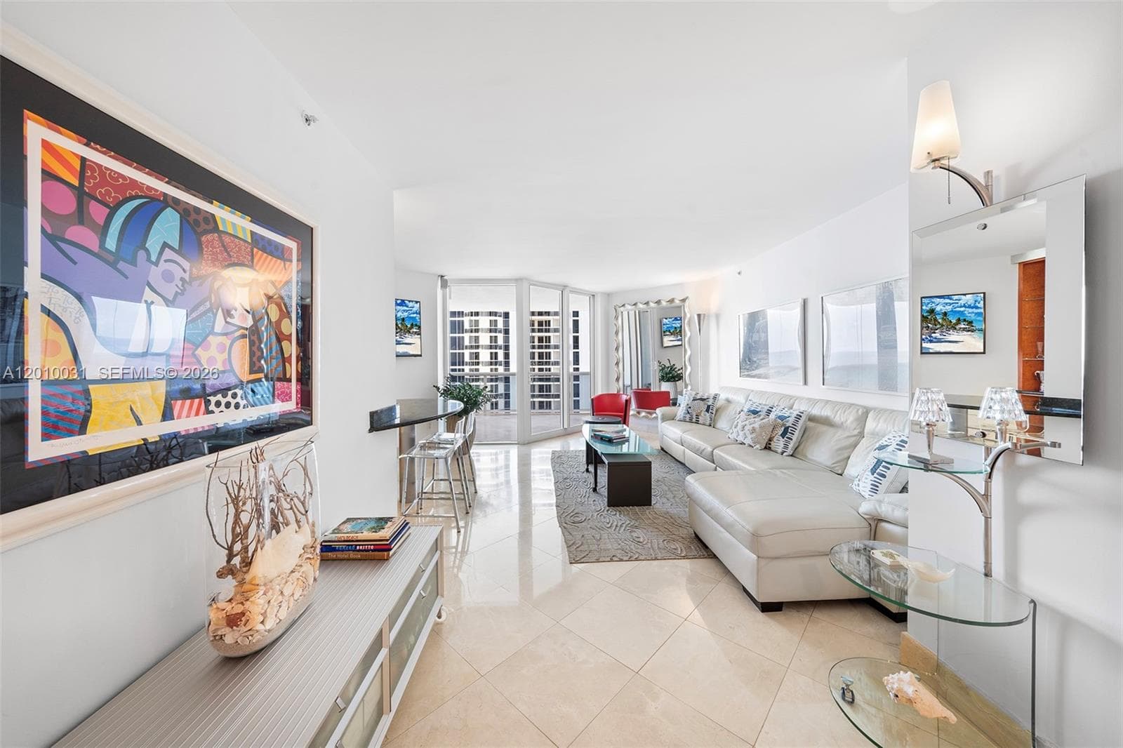 4779 Collins Ave 2404 photo 2