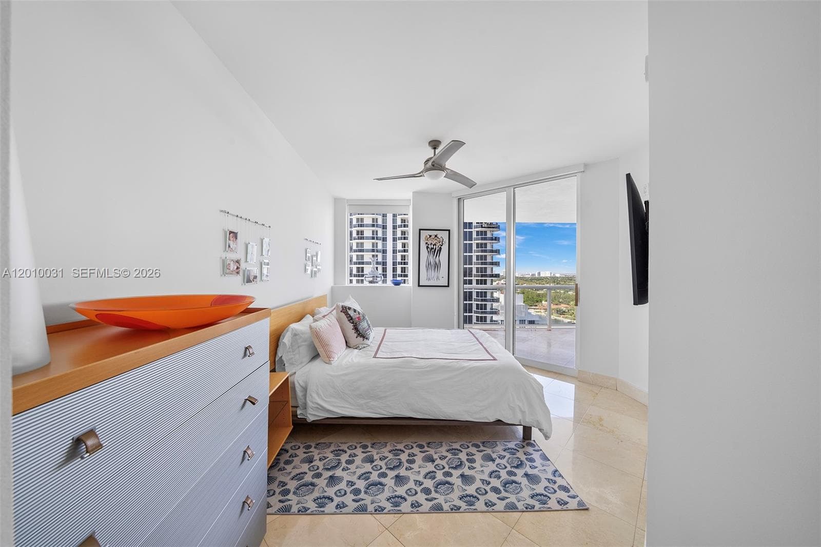 4779 Collins Ave 2404 photo 13