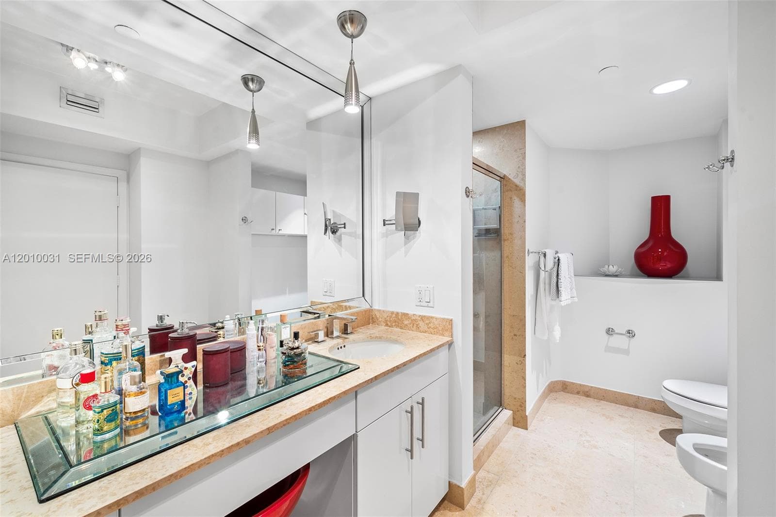 4779 Collins Ave 2404 photo 12