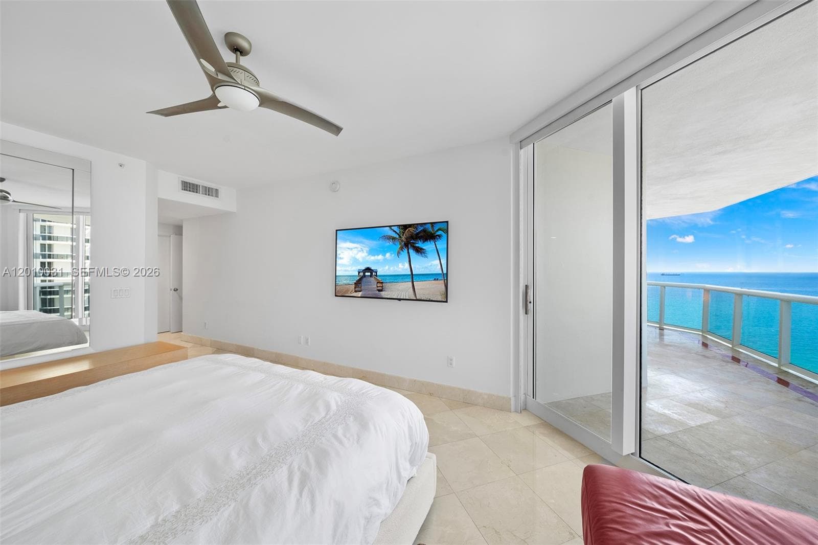 4779 Collins Ave 2404 photo 9