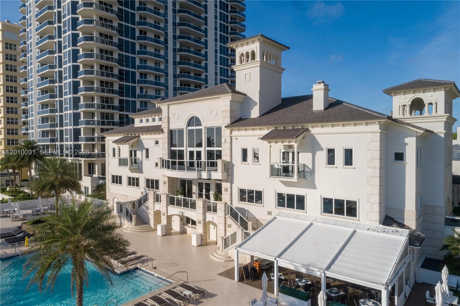 4779 Collins Ave 2404 photo 24