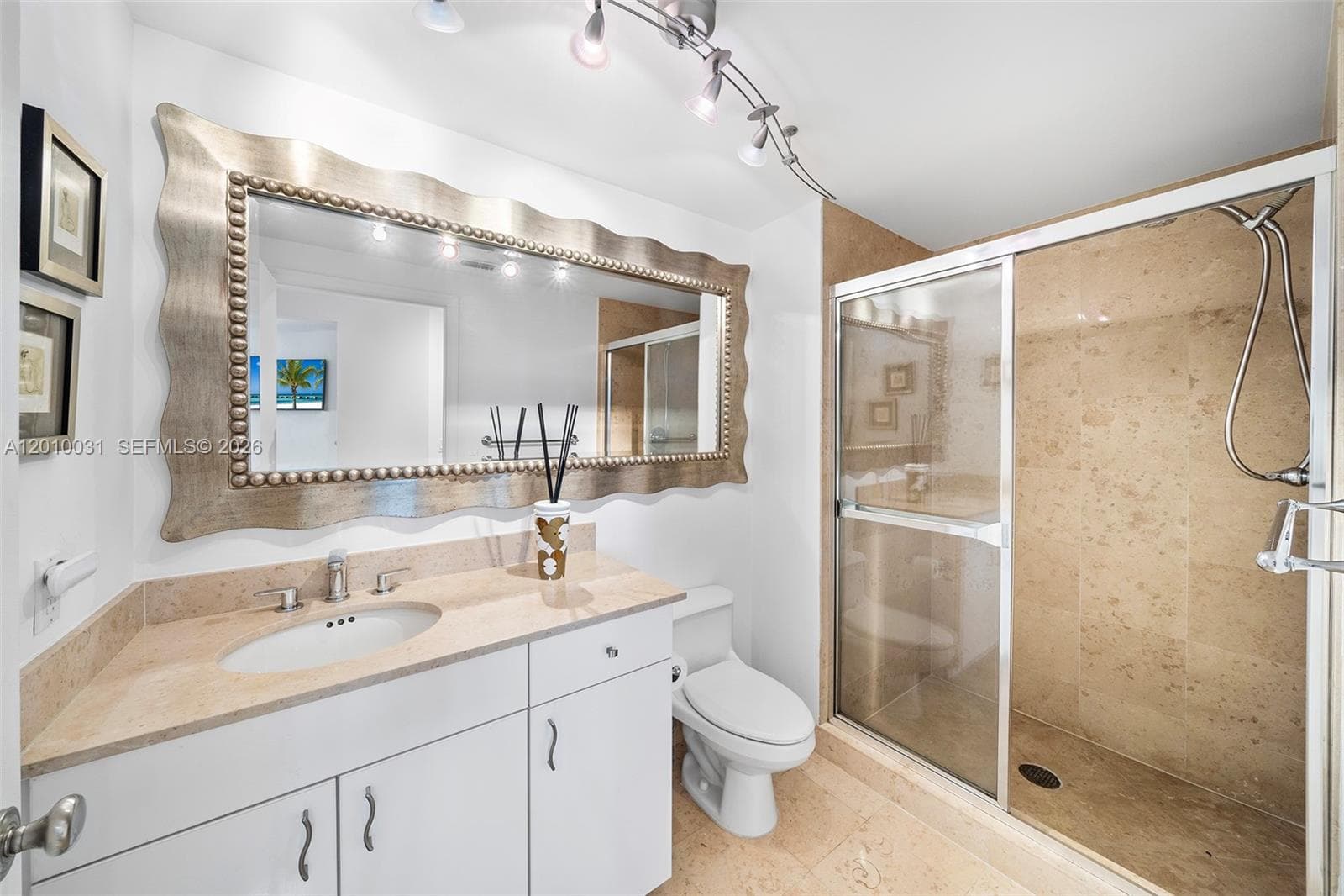 4779 Collins Ave 2404 photo 15