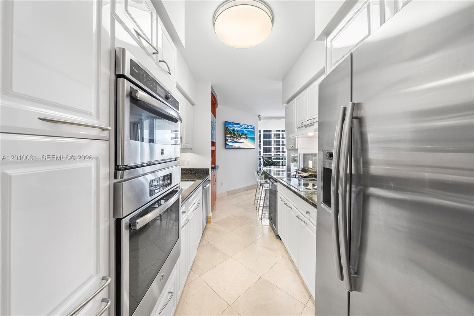 4779 Collins Ave 2404 photo 4