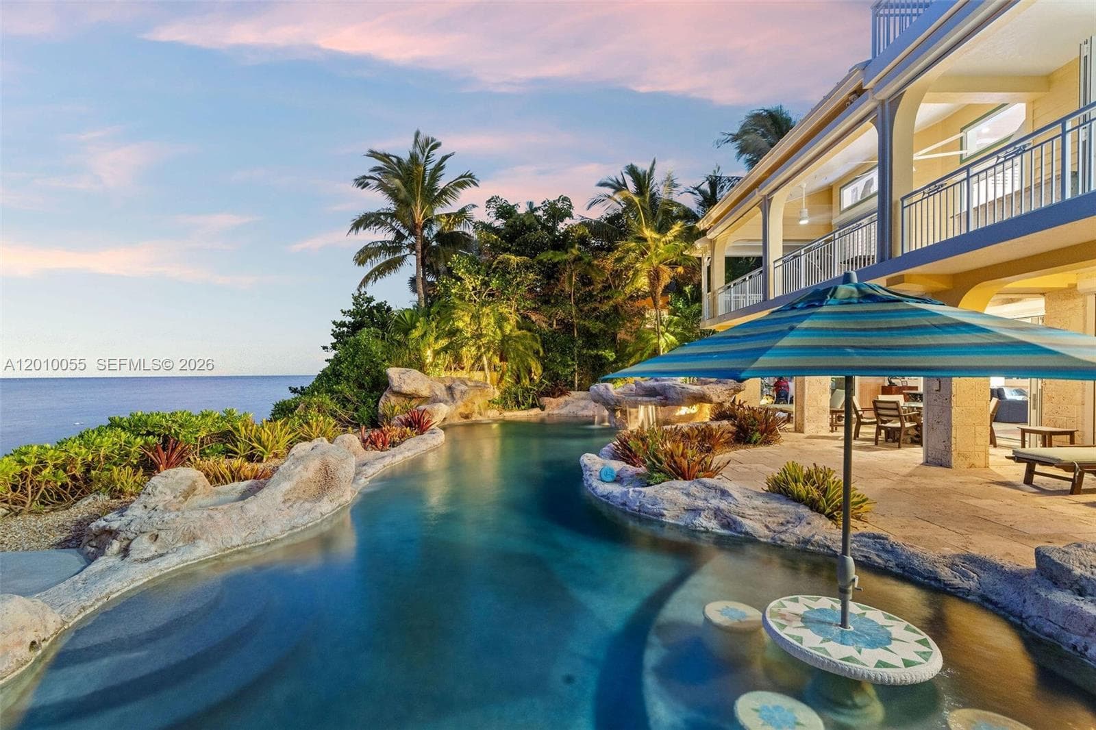 545 Ocean Cay Dr photo 2