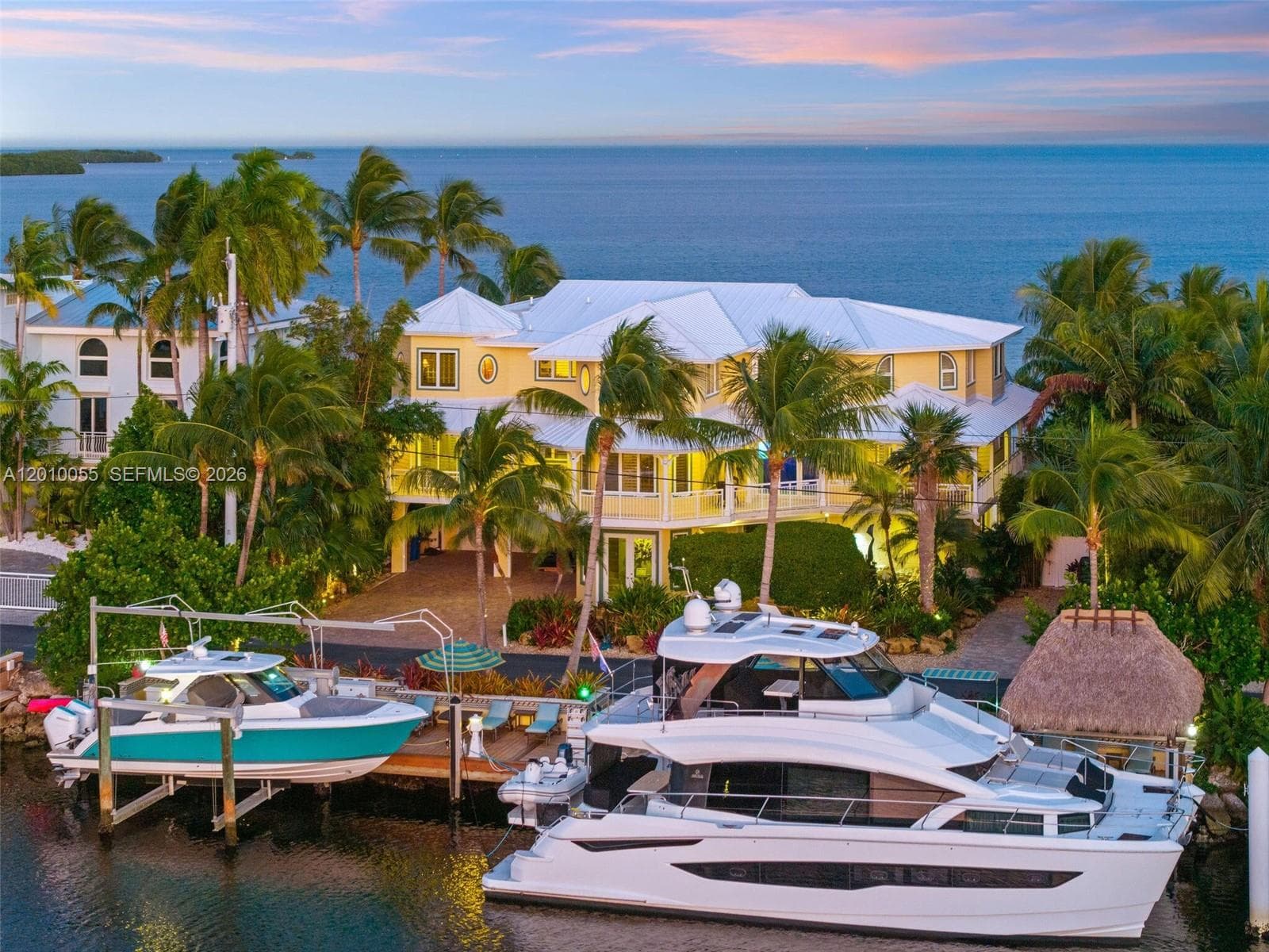 545 Ocean Cay Dr photo 1