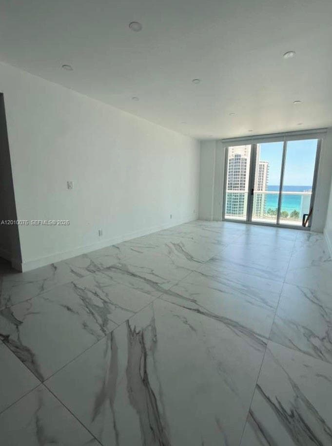 19370 Collins Ave PH-3 photo 4