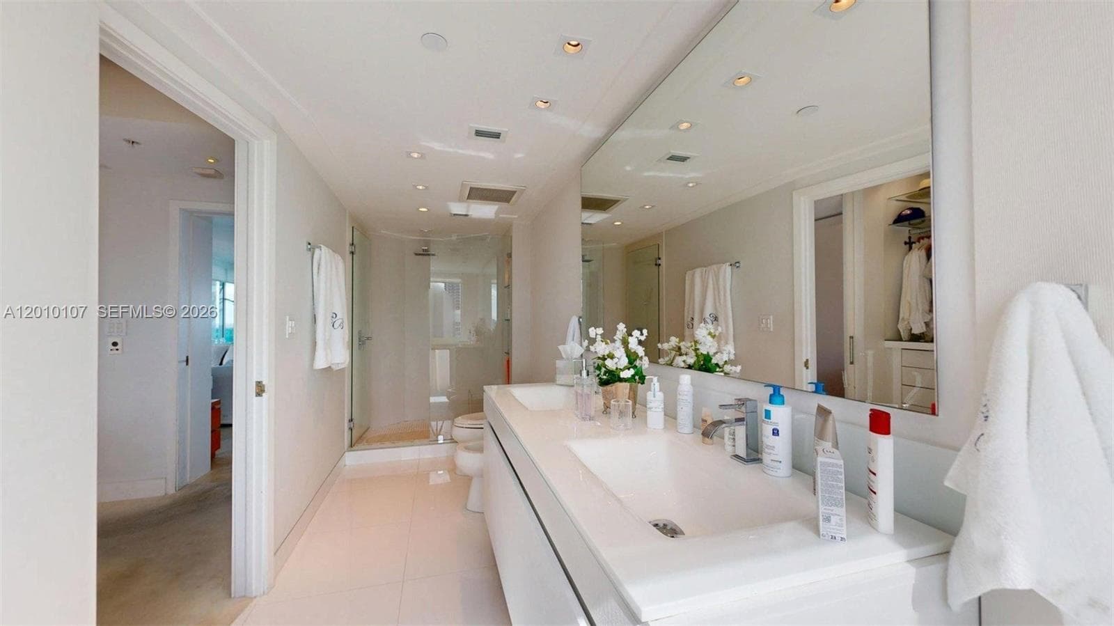 5025 Collins Ave 2206 photo 17