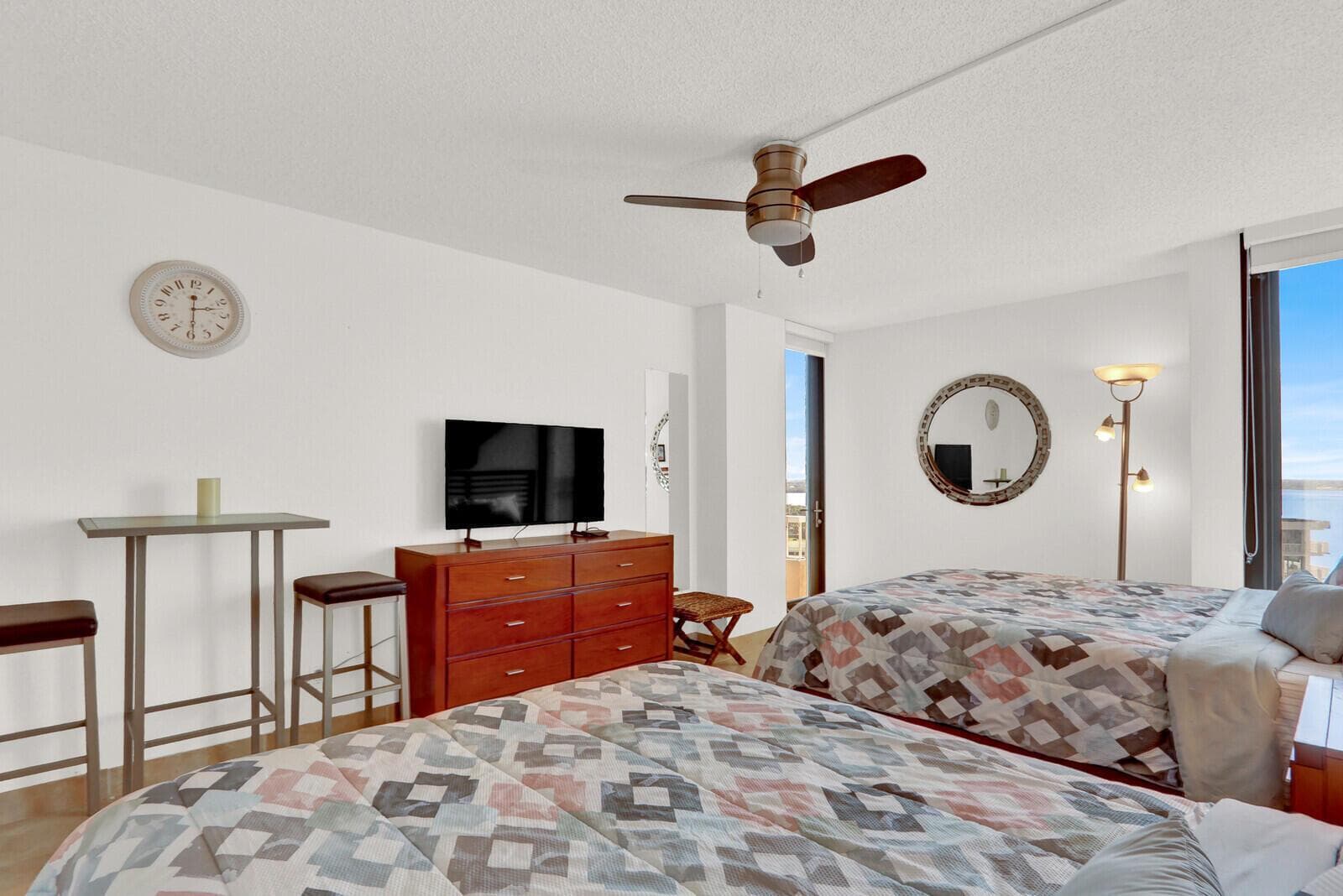 5510 N Ocean Drive 12b photo 24