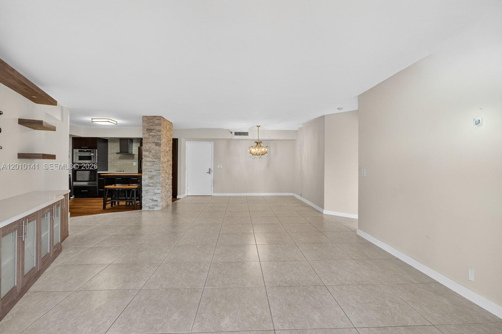 3500 Mystic Pointe Dr 302 photo 7