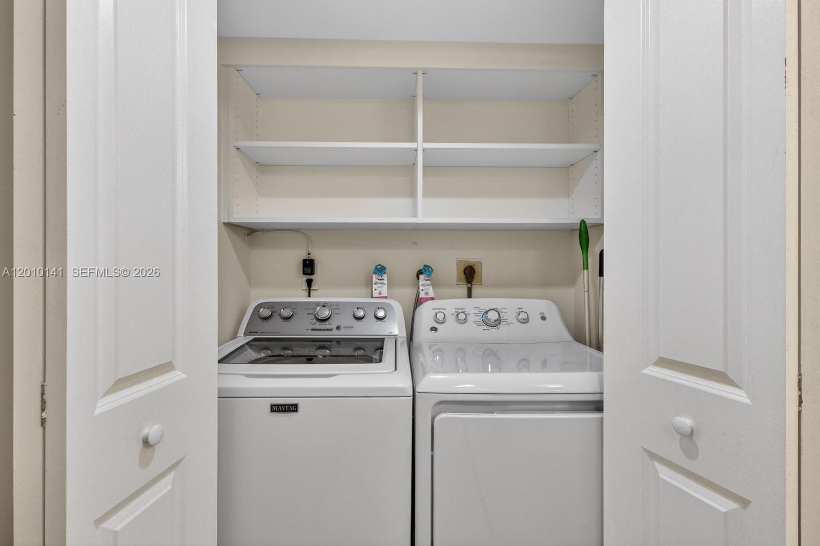 3500 Mystic Pointe Dr 302 photo 20