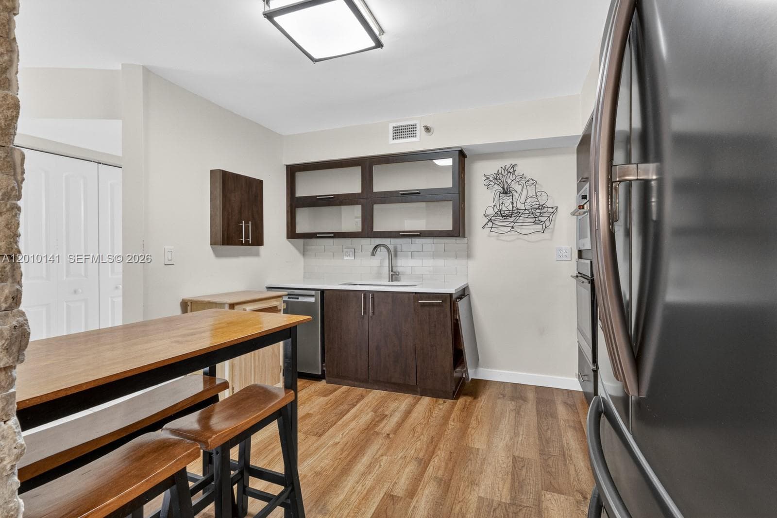 3500 Mystic Pointe Dr 302 photo 9
