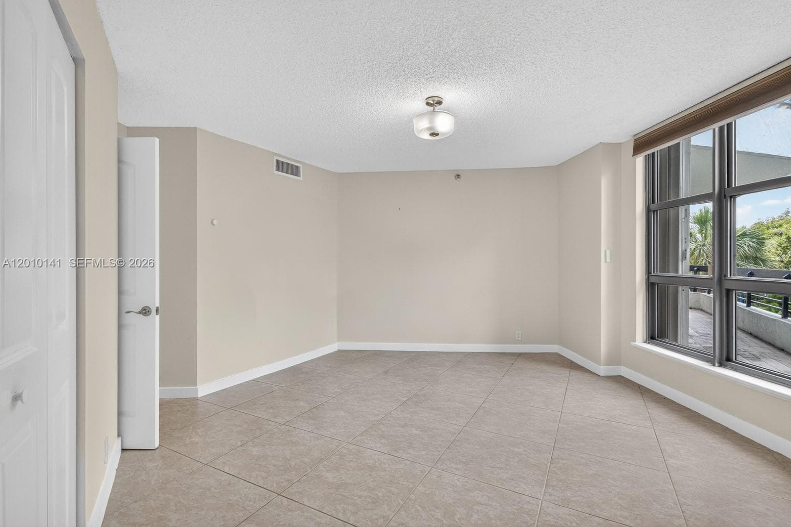 3500 Mystic Pointe Dr 302 photo 18