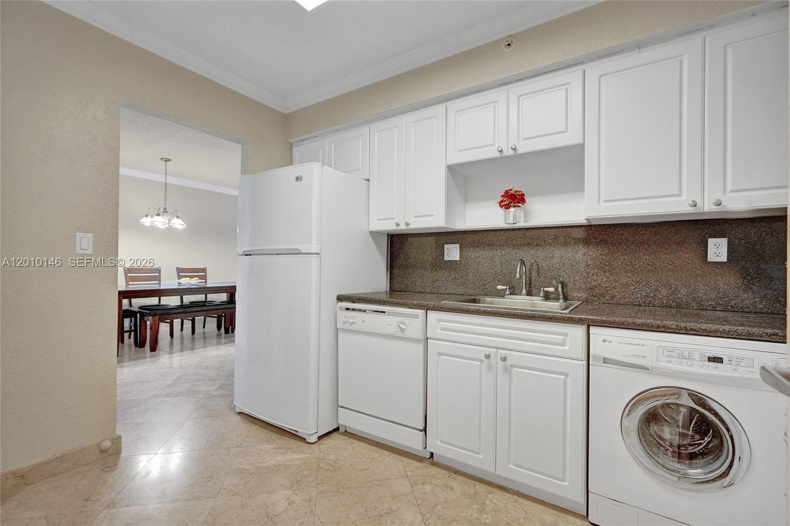 2501 Ocean Dr 414 photo 10