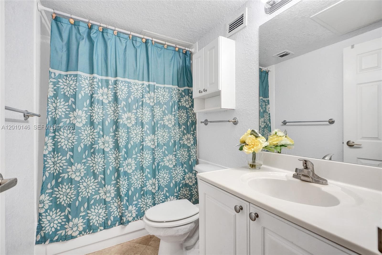 2501 Ocean Dr 414 photo 11