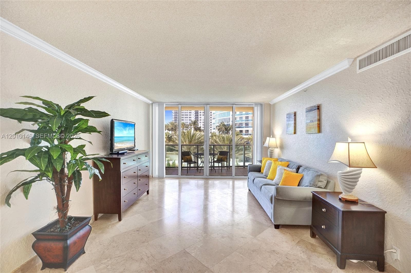2501 Ocean Dr 414 photo 8