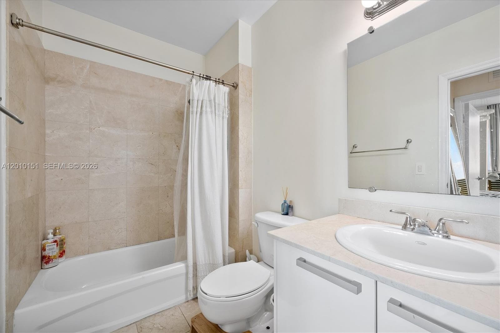 2525 3rd Ave 1603 photo 12