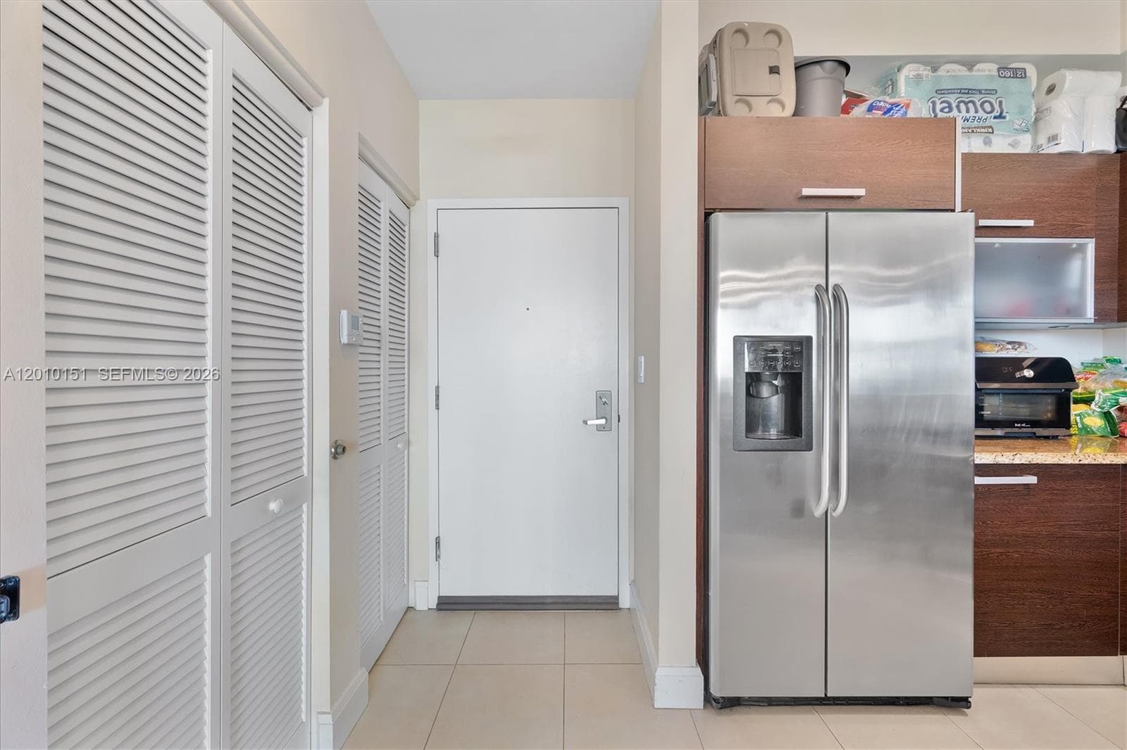 2525 3rd Ave 1603 photo 3