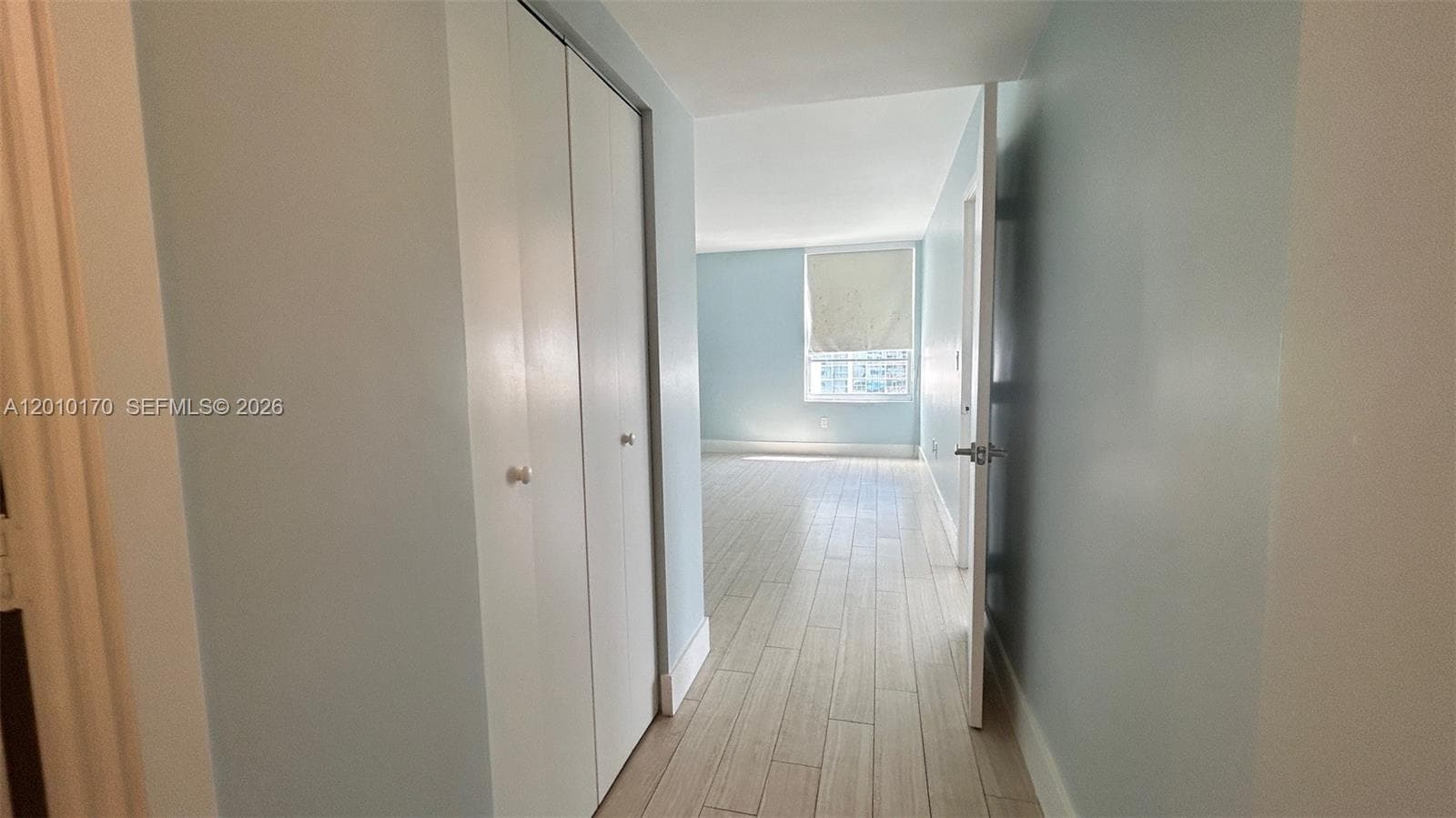 2899 Collins Ave 724 photo 7