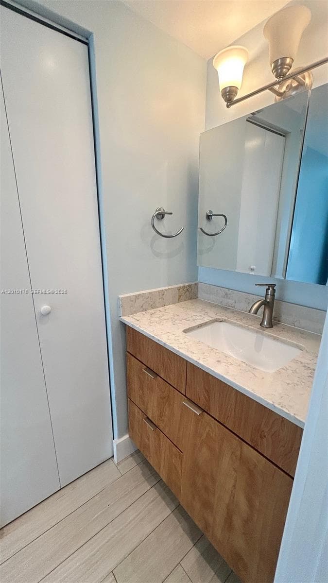 2899 Collins Ave 724 photo 10