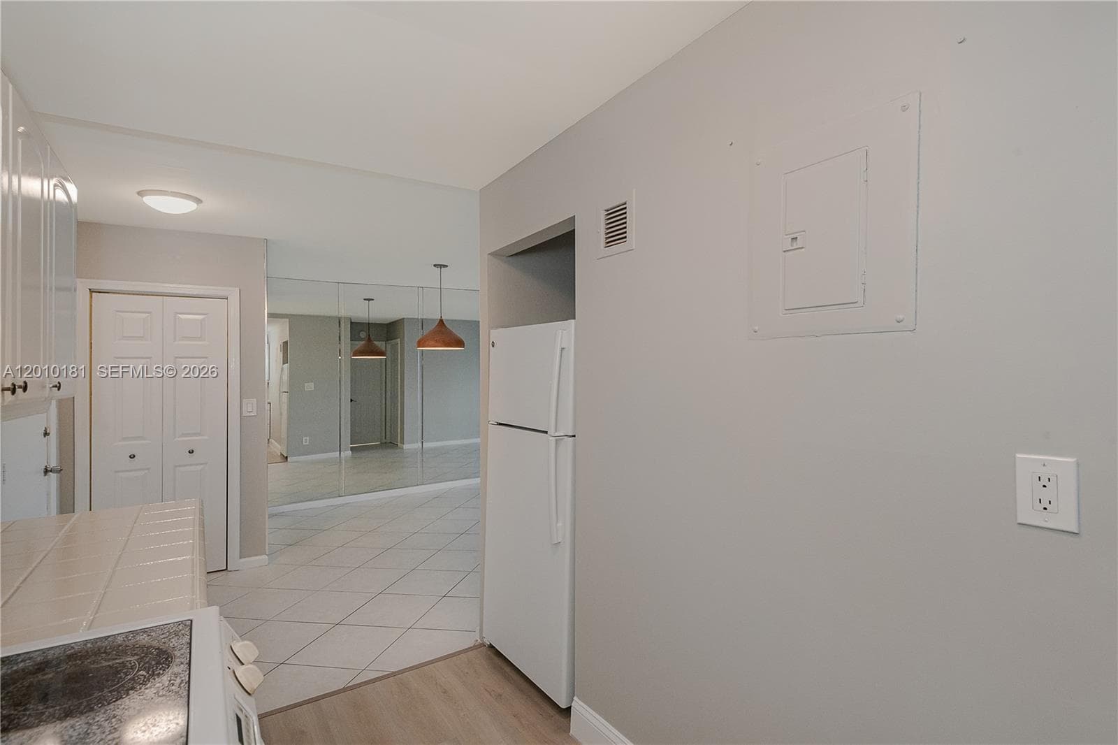 200 Birch Rd 604 photo 10