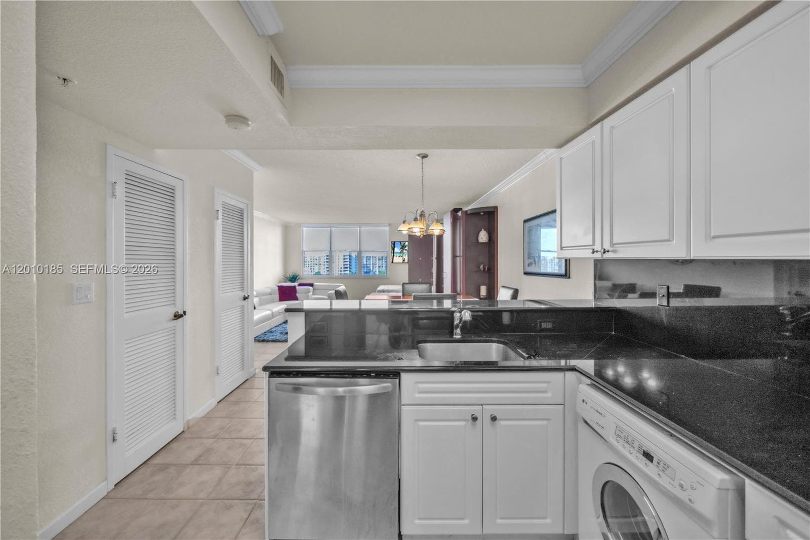 2501 Ocean Dr 727(Available Nov 01) photo 18