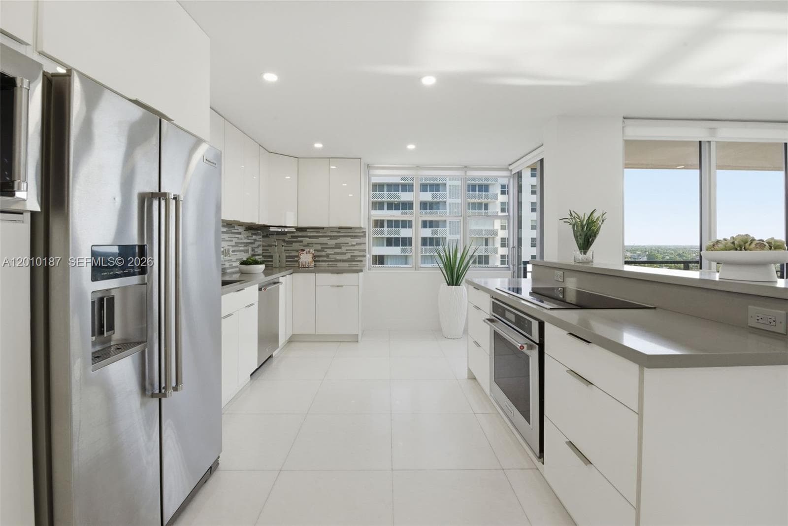 1180 Ocean Blvd 12F photo 9