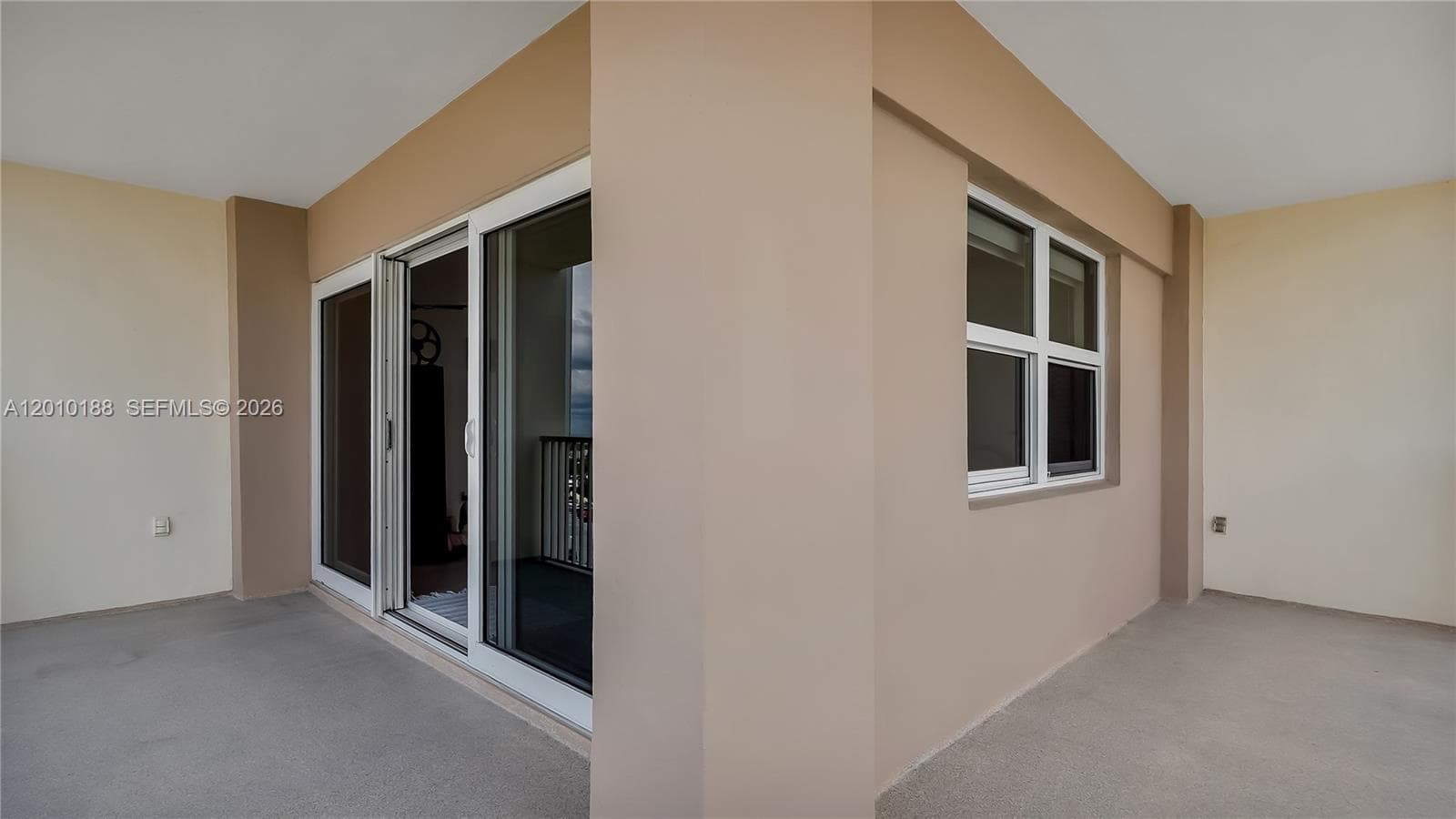 300 Bayview Dr 605 photo 23