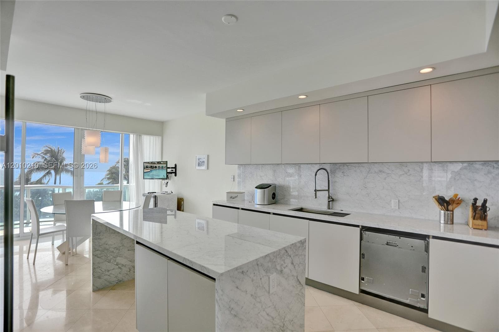 10101 Collins Ave 4E photo 17